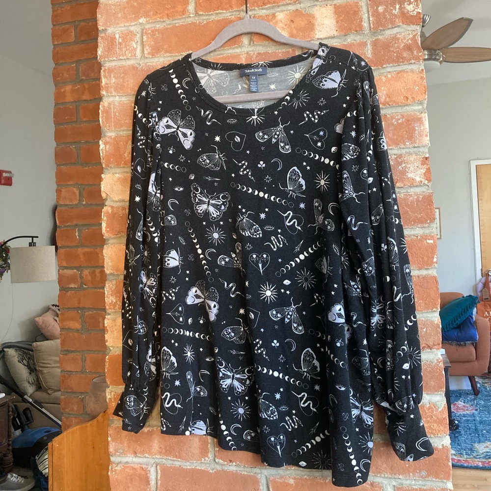 Witchy Print Knit Peasant Top